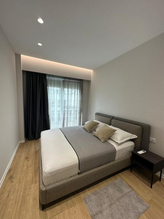 New Brilant Apartment Tirana Exteriör bild